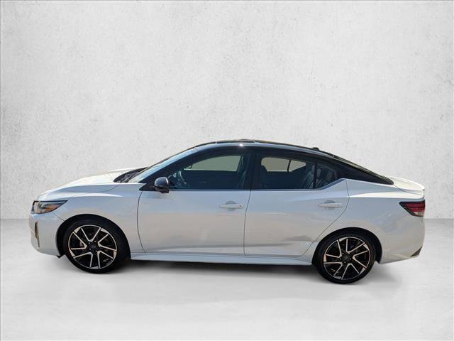Used 2025 Nissan Sentra SR w/ SR Premium Package FWD image 8