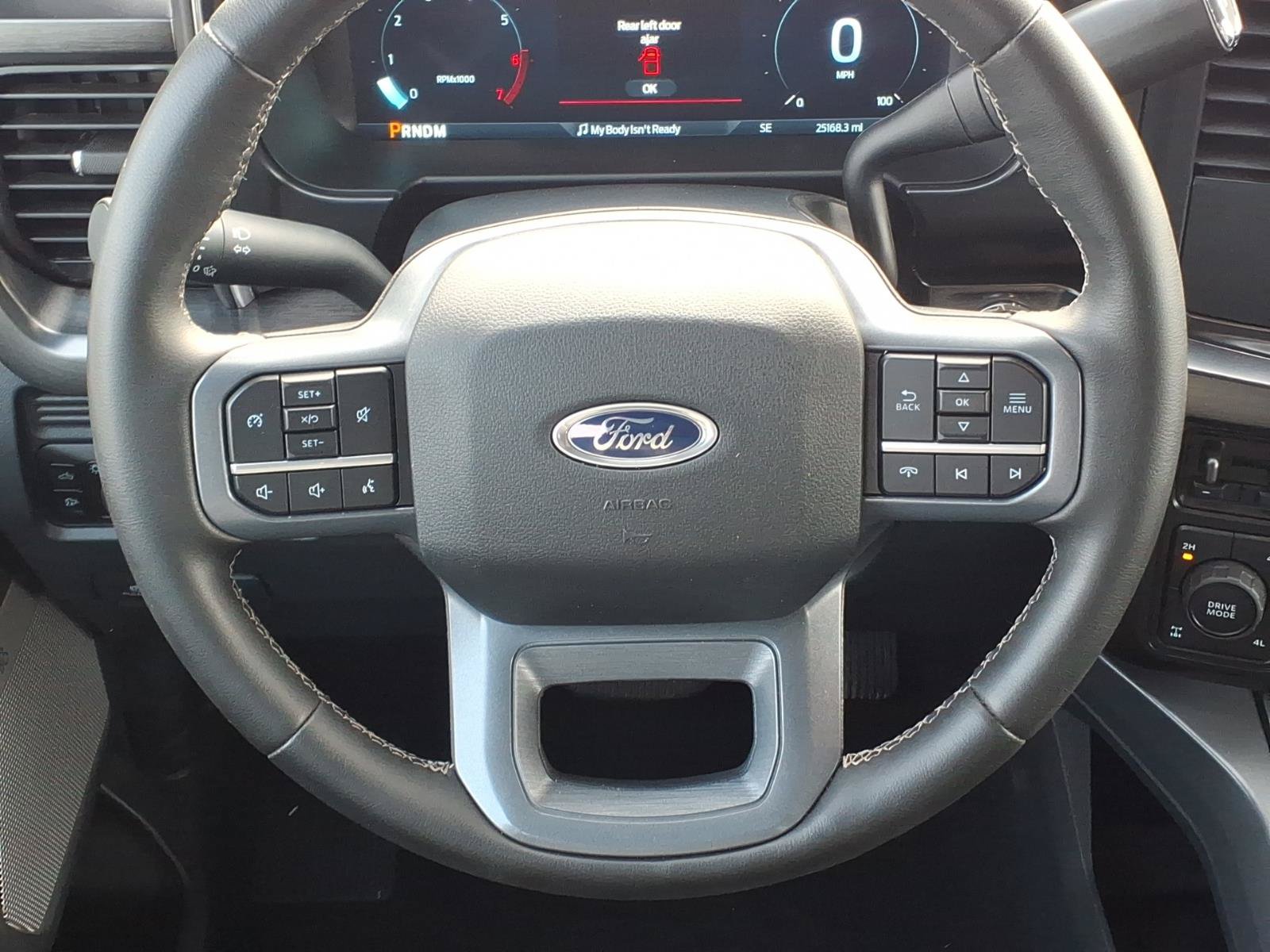 Certified 2026 Ford F250 Lariat w/ Black Appearance Package AWD/4WD image 14