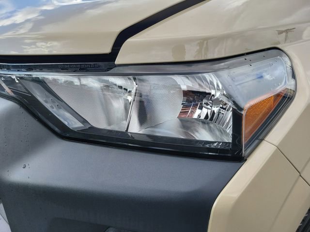 Used 2023 Chevrolet Colorado W/T image 27