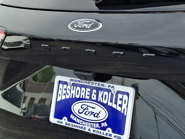 Certified 2022 Ford Escape SEL w/ SEL Stealth AWD Package image 31