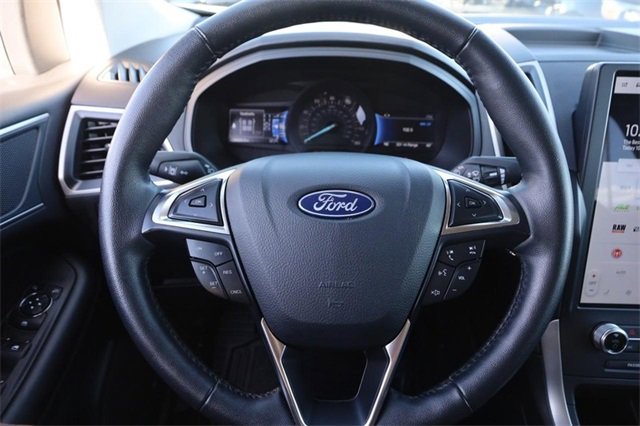 Certified 2024 Ford Edge SEL image 10