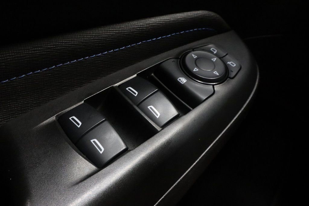 Used 2025 Buick Envista Sport Touring image 24