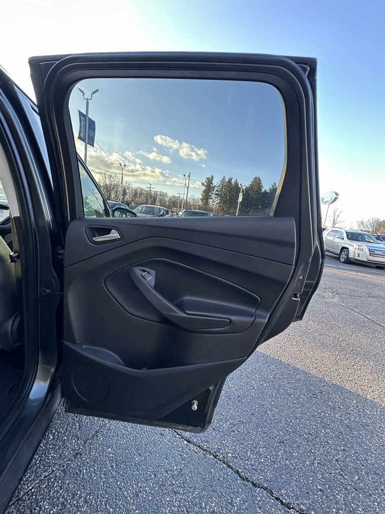 Certified 2019 Ford Escape SEL image 17