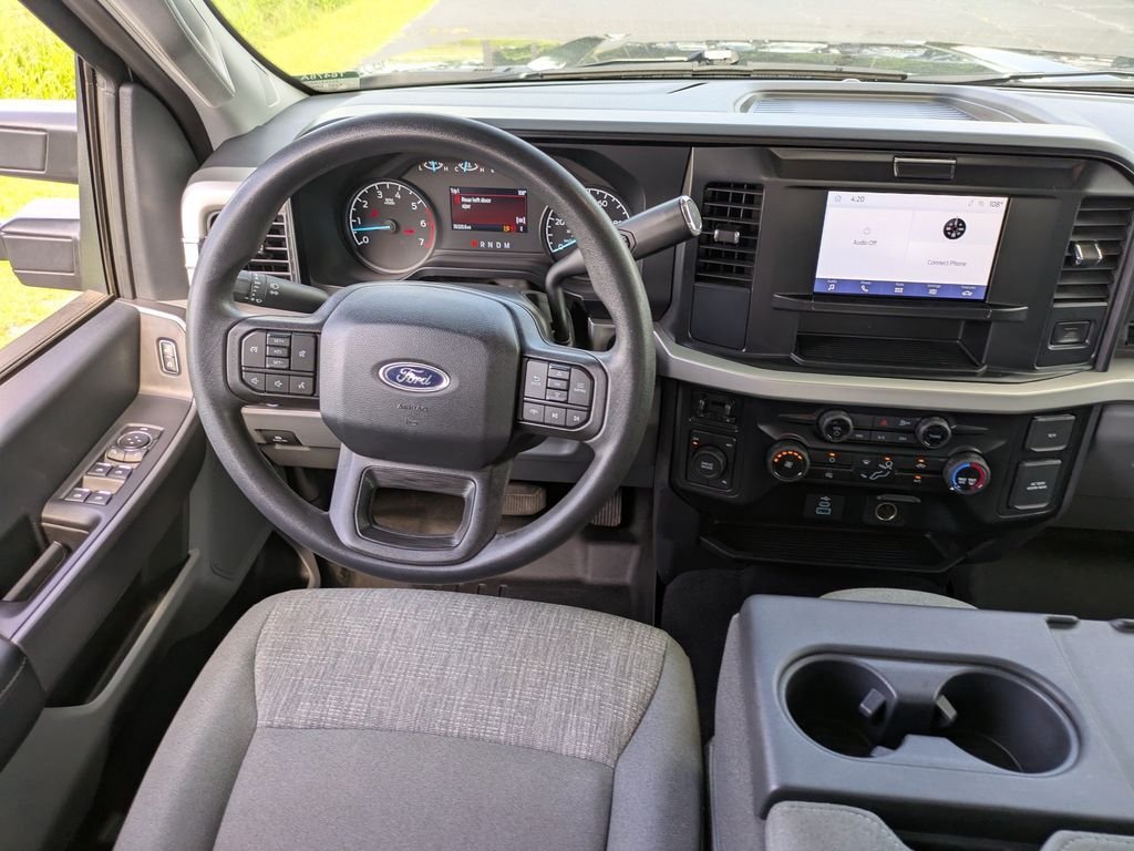Certified 2025 Ford F250 XLT AWD/4WD image 16