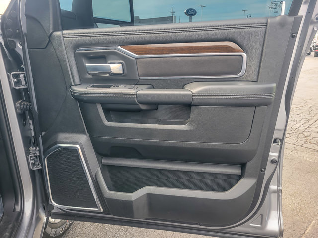 Used 2024 RAM 2500 Laramie AWD/4WD image 22