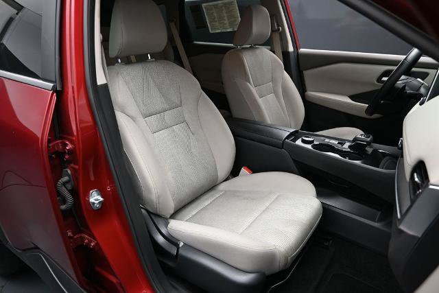 Used 2025 Nissan Rogue SV AWD/4WD image 15