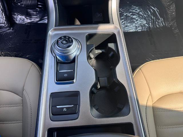 Certified 2024 Ford Edge SEL w/ Convenience Package AWD/4WD image 19