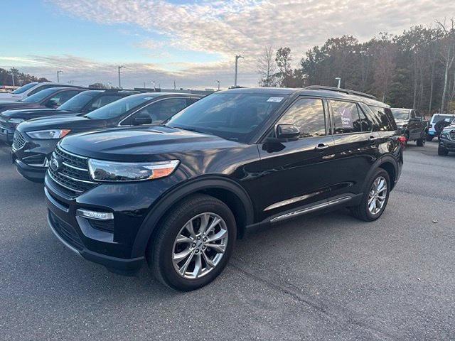Certified 2023 Ford Explorer XLT w/ Equipment Group 202A AWD/4WD image 28