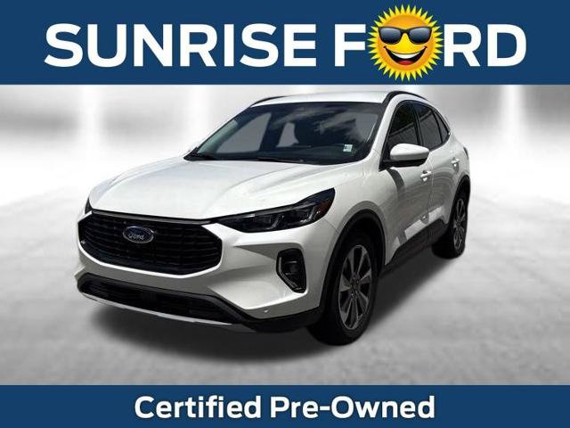 Certified 2023 Ford Escape Platinum AWD/4WD image 1