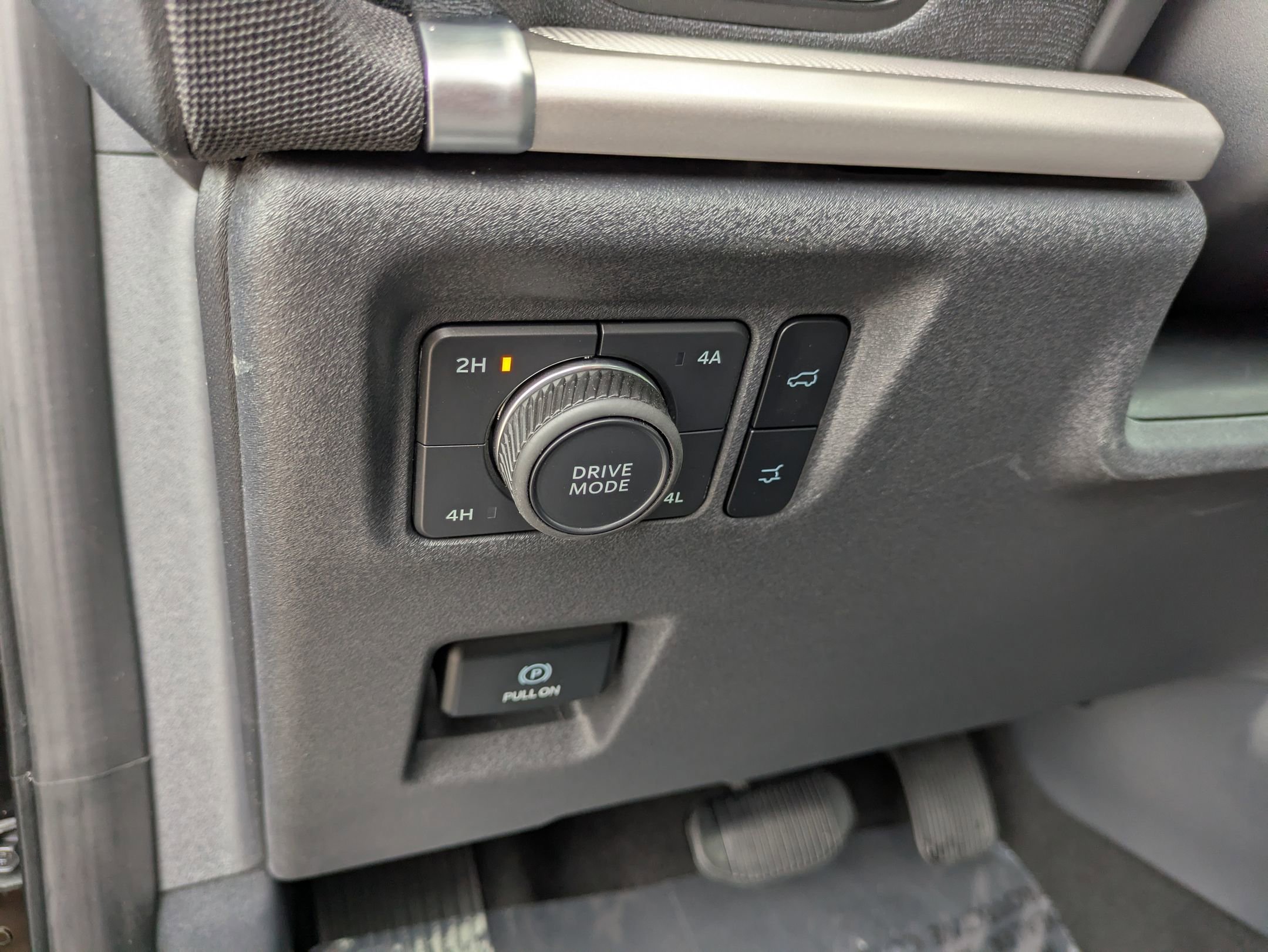 Certified 2025 Ford Expedition Active AWD/4WD image 17