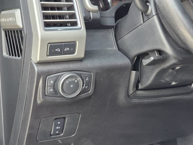 Certified 2017 Ford F250 Lariat w/ Chrome Package AWD/4WD image 20