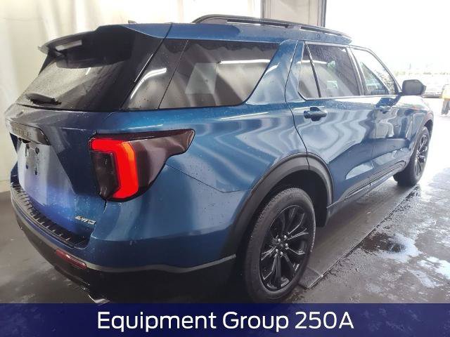 Certified 2023 Ford Explorer ST-Line AWD/4WD image 4