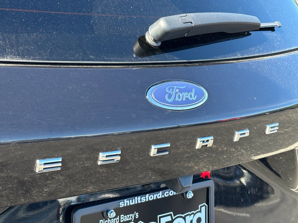 Certified 2025 Ford Escape Active AWD/4WD image 18