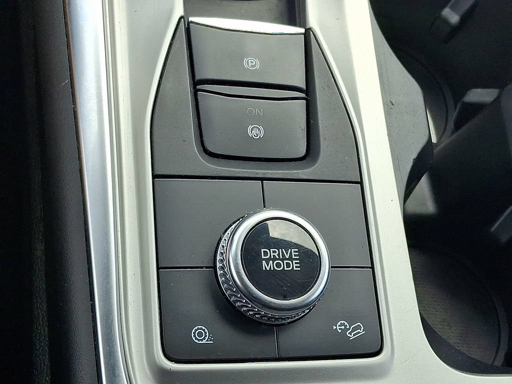 Certified 2022 Ford Explorer XLT w/ Equipment Group 202A AWD/4WD image 22