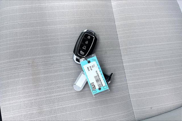 Used 2023 Hyundai Kona SEL AWD/4WD image 15