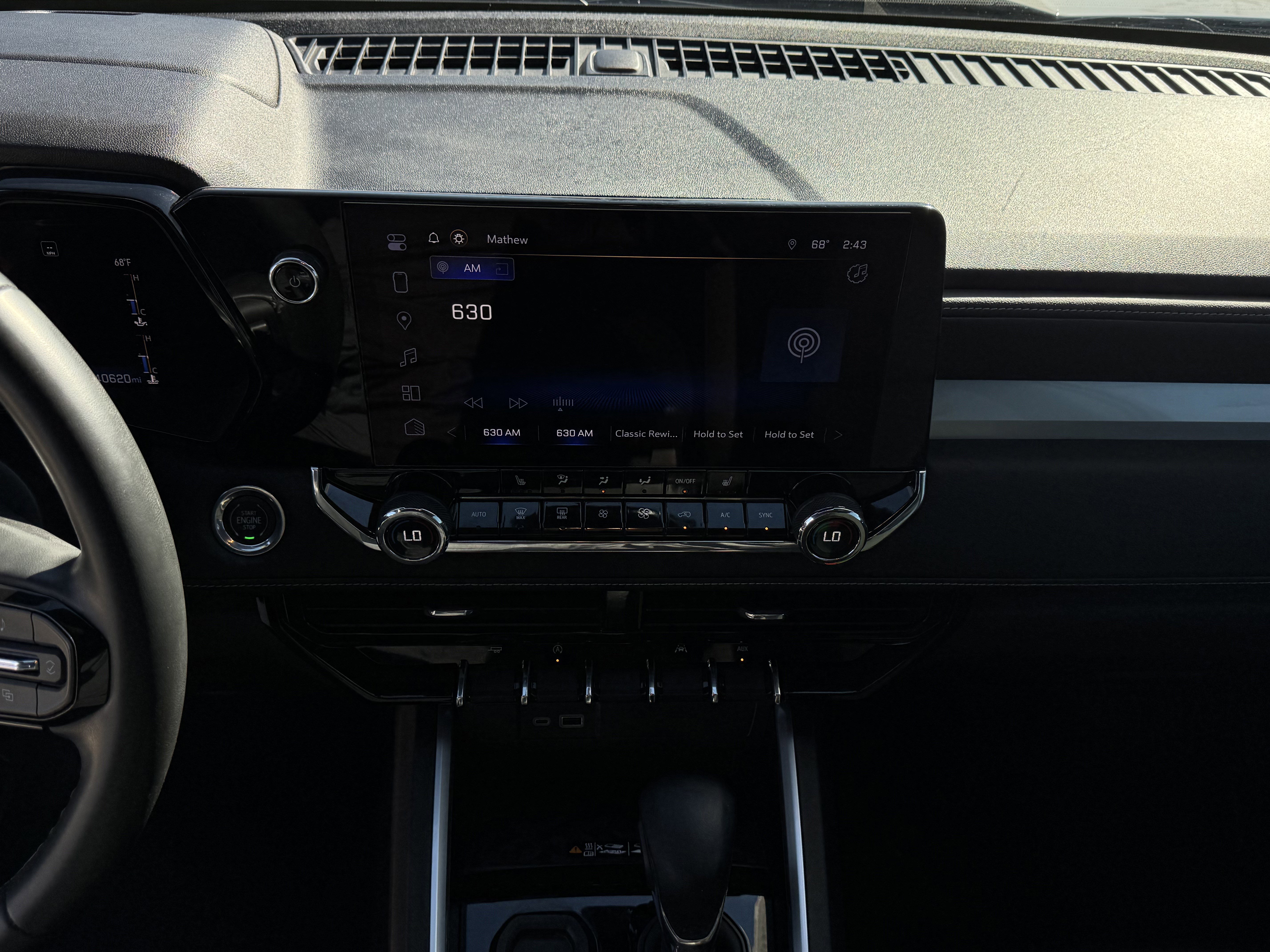 Used 2023 Chevrolet Colorado LT w/ LT Convenience Package II image 18