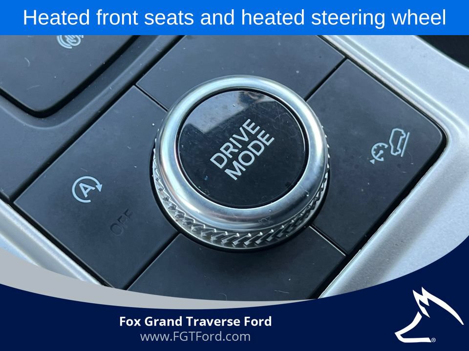 Certified 2022 Ford Explorer XLT w/ Equipment Group 202A AWD/4WD image 29