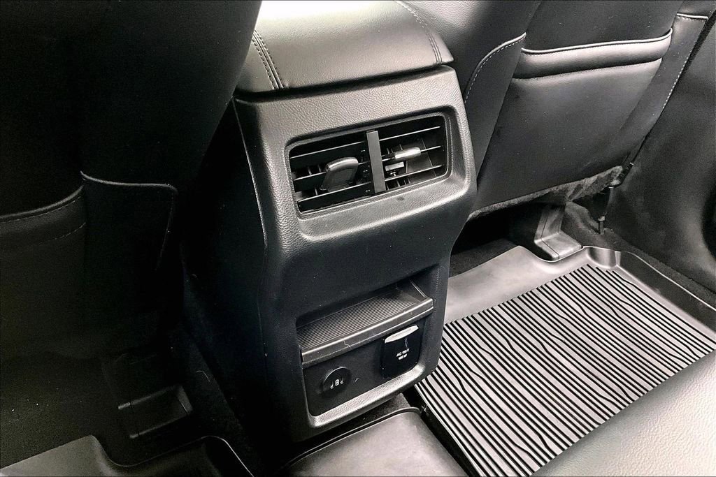 Certified 2022 Ford Edge SEL w/ Convenience Package image 33