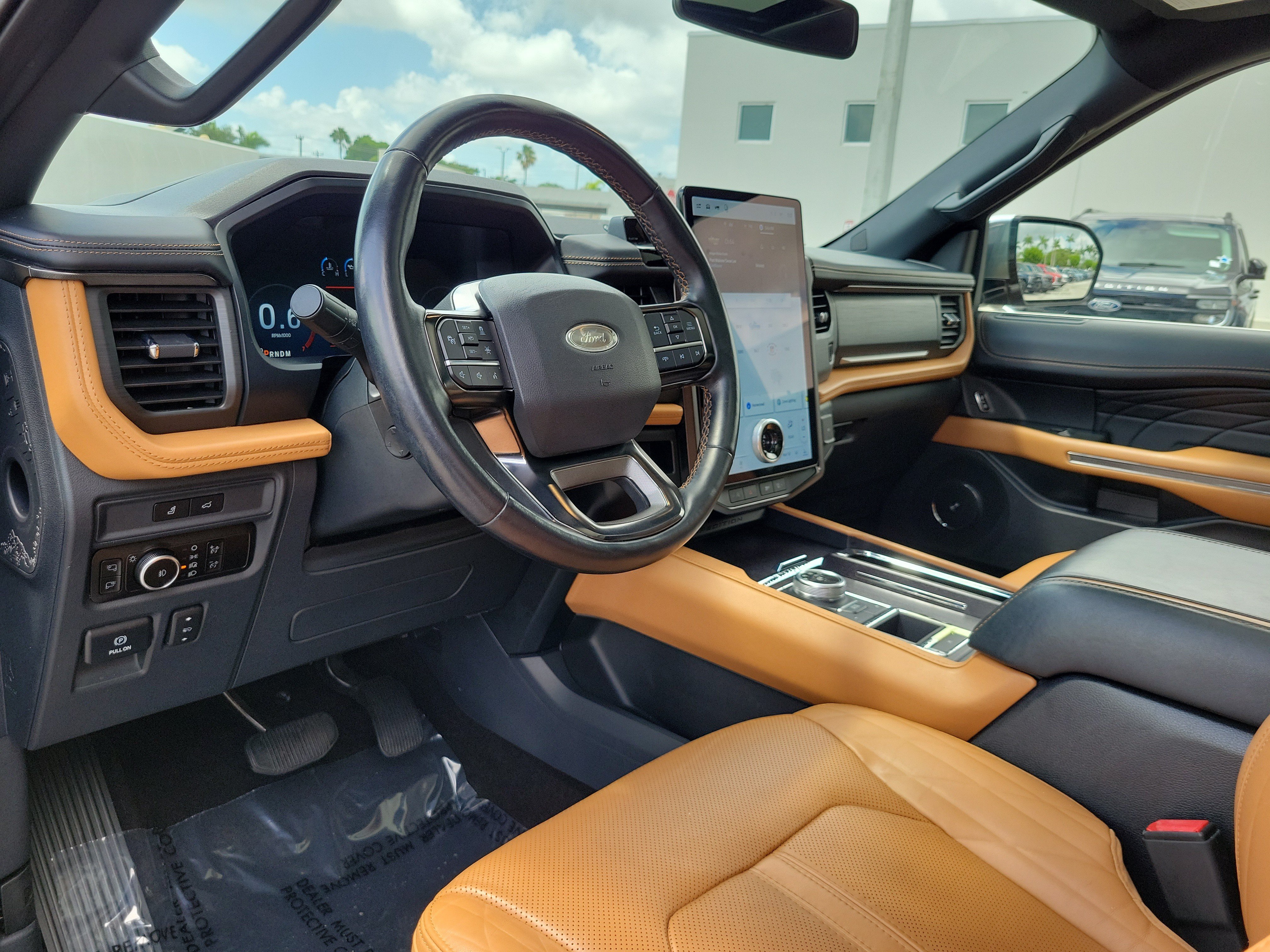 Certified 2023 Ford Expedition Max Platinum RWD image 9