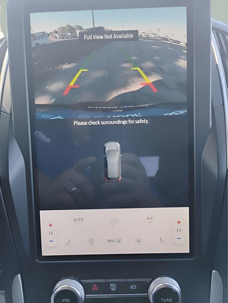 Certified 2024 Ford Edge SEL image 26