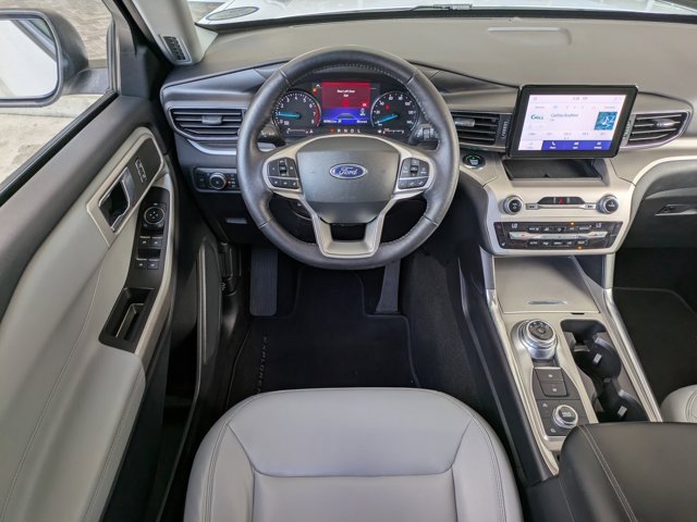 Certified 2021 Ford Explorer XLT w/ Equipment Group 202A image 13