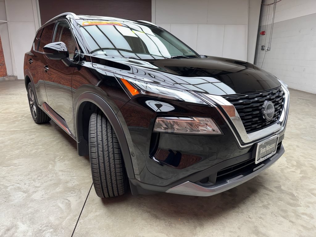 Used 2023 Nissan Rogue SL w/ SL Premium Package AWD/4WD image 6