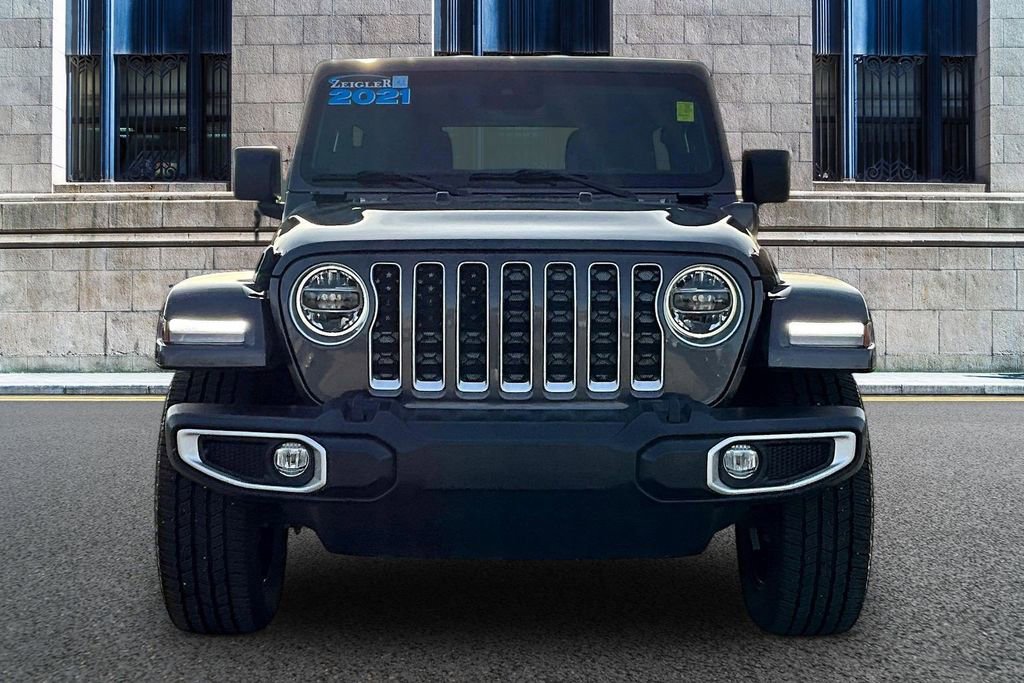 Used 2021 Jeep Wrangler Unlimited Sahara w/ Cold Weather Group AWD/4WD image 3