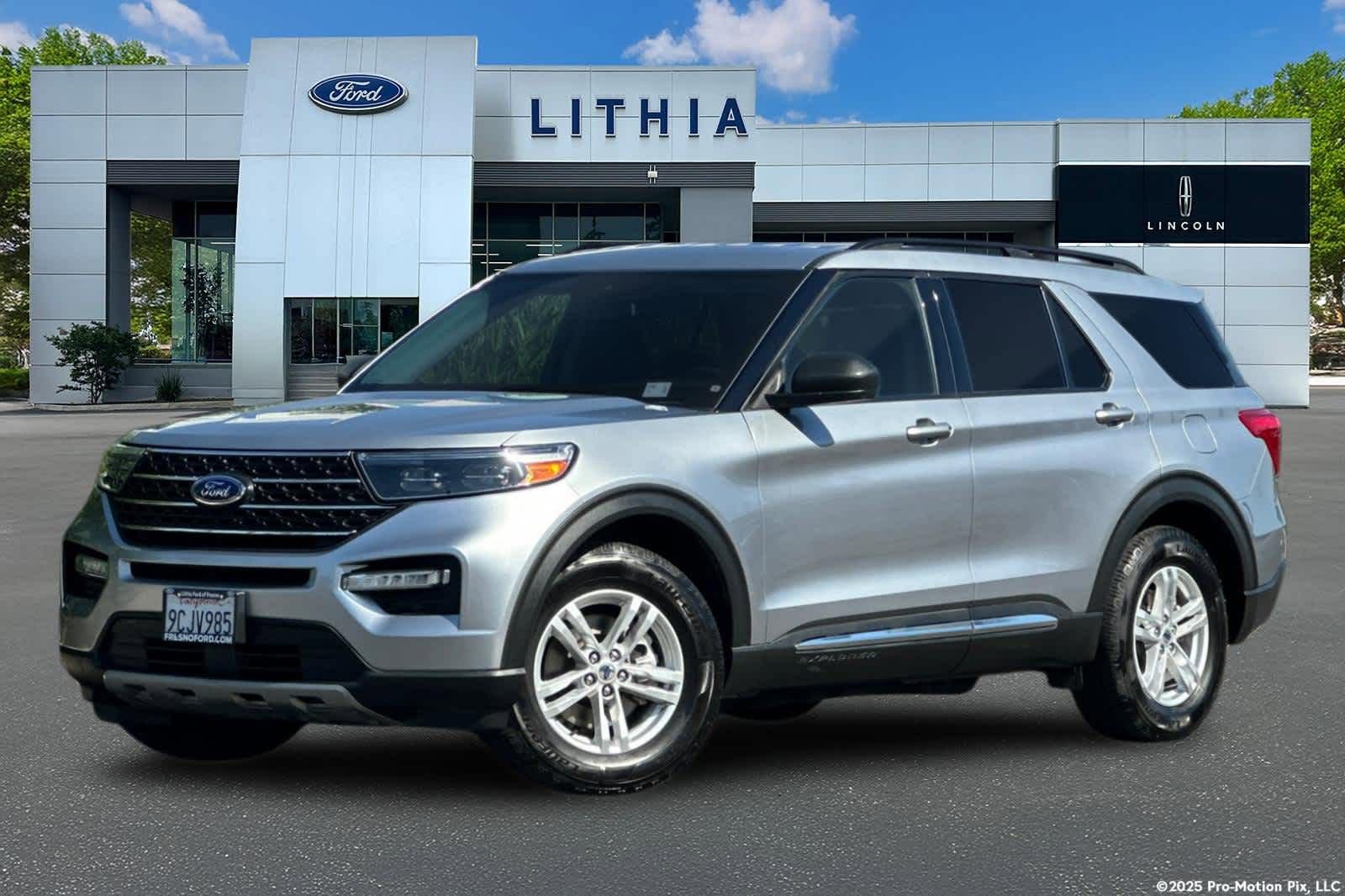 Certified 2022 Ford Explorer XLT w/ Equipment Group 202A