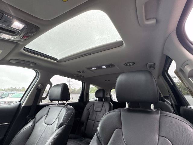 Used 2024 Kia Telluride EX w/ EX Captain's Chair Package AWD/4WD image 10