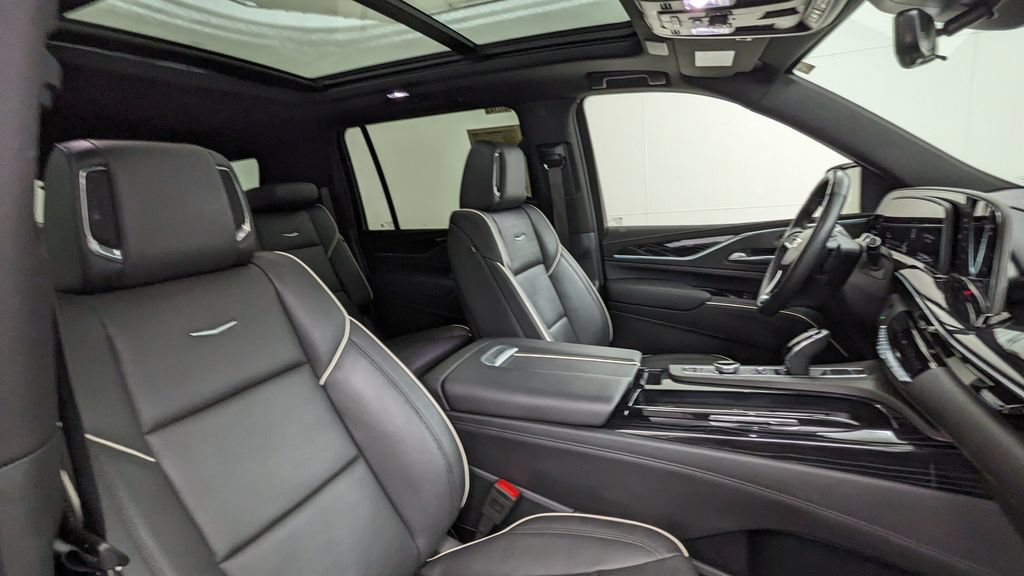 Used 2024 Cadillac Escalade ESV Sport w/ Touring Package AWD/4WD image 45