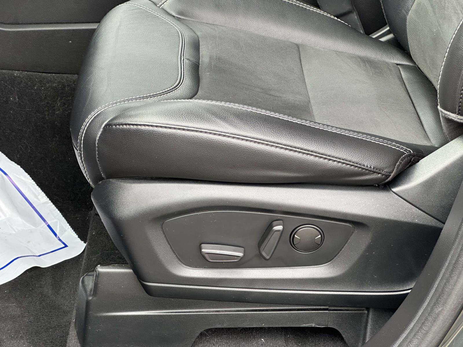 Certified 2022 Ford Explorer ST w/ ST Street Pack image 16