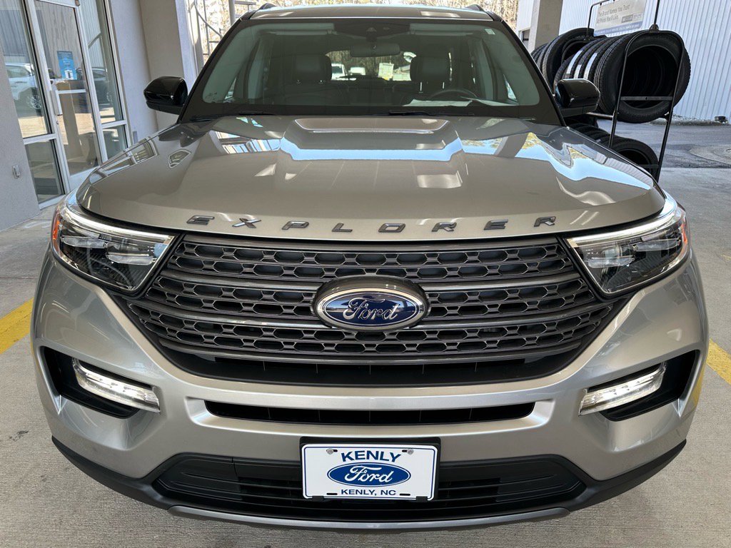 Certified 2024 Ford Explorer XLT w/ Equipment Group 202A image 5