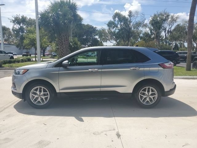 Certified 2024 Ford Edge SEL AWD/4WD image 11