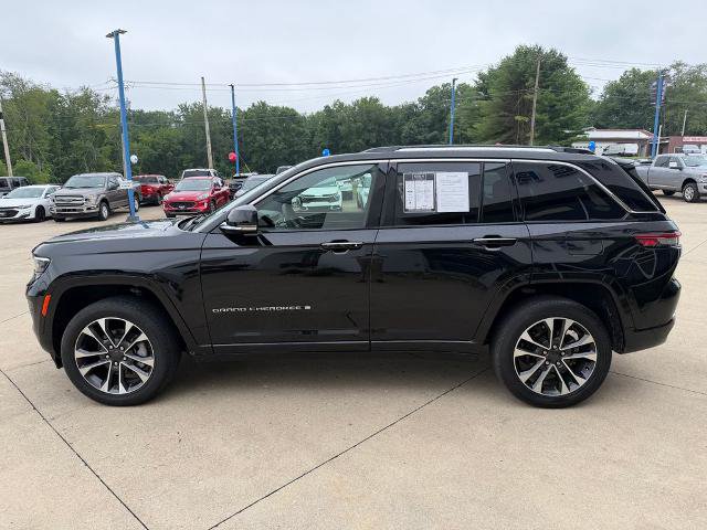 Used 2023 Jeep Grand Cherokee Overland AWD/4WD image 4