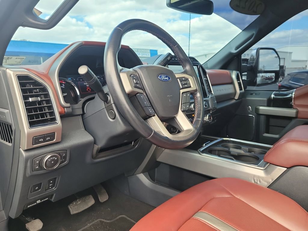 Certified 2022 Ford F350 Platinum w/ FX4 Off-Road Package image 16