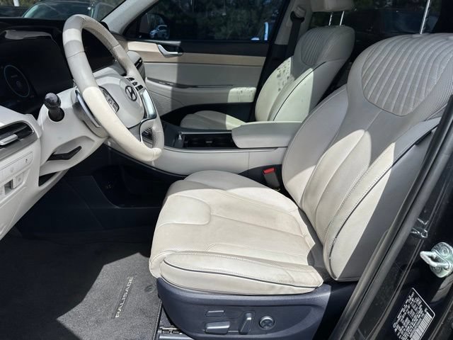 Used 2023 Hyundai Palisade Limited w/ Cargo Package AWD/4WD image 23