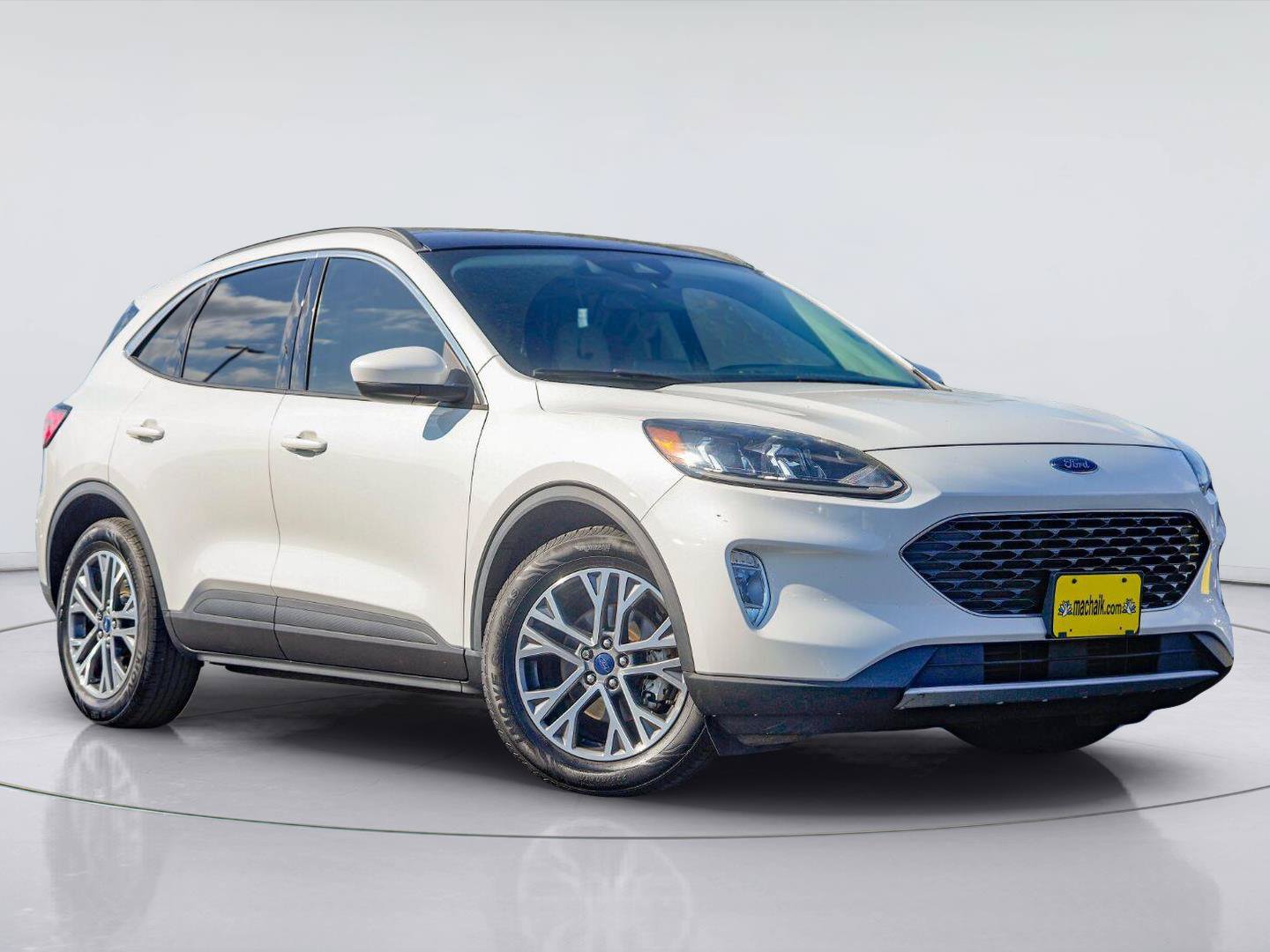 Certified 2022 Ford Escape SEL w/ Technology Package FWD image 1