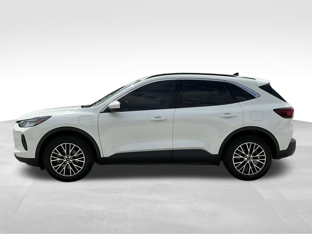 Certified 2023 Ford Escape SE FWD image 3