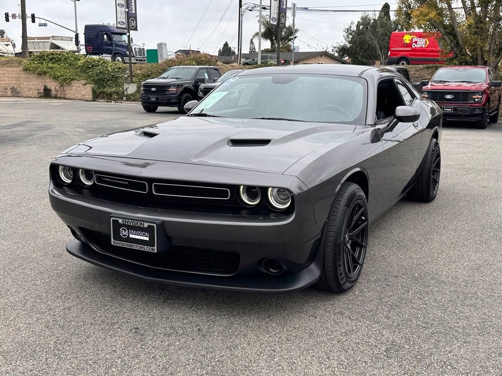 Used 2017 Dodge Challenger SXT RWD image 7