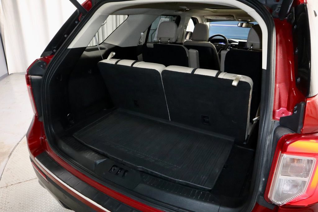 Certified 2020 Ford Explorer Limited w/ Class III Trailer Tow Package AWD/4WD image 16