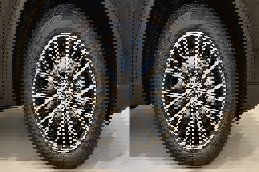 Certified 2024 Ford Escape SE image 63