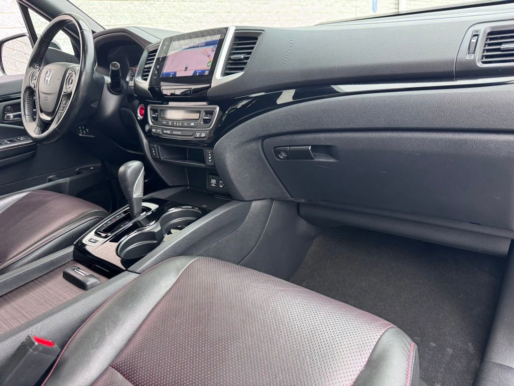 Used 2017 Honda Ridgeline Black Edition image 16