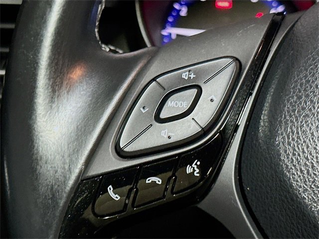 Used 2018 Toyota C-HR XLE image 26