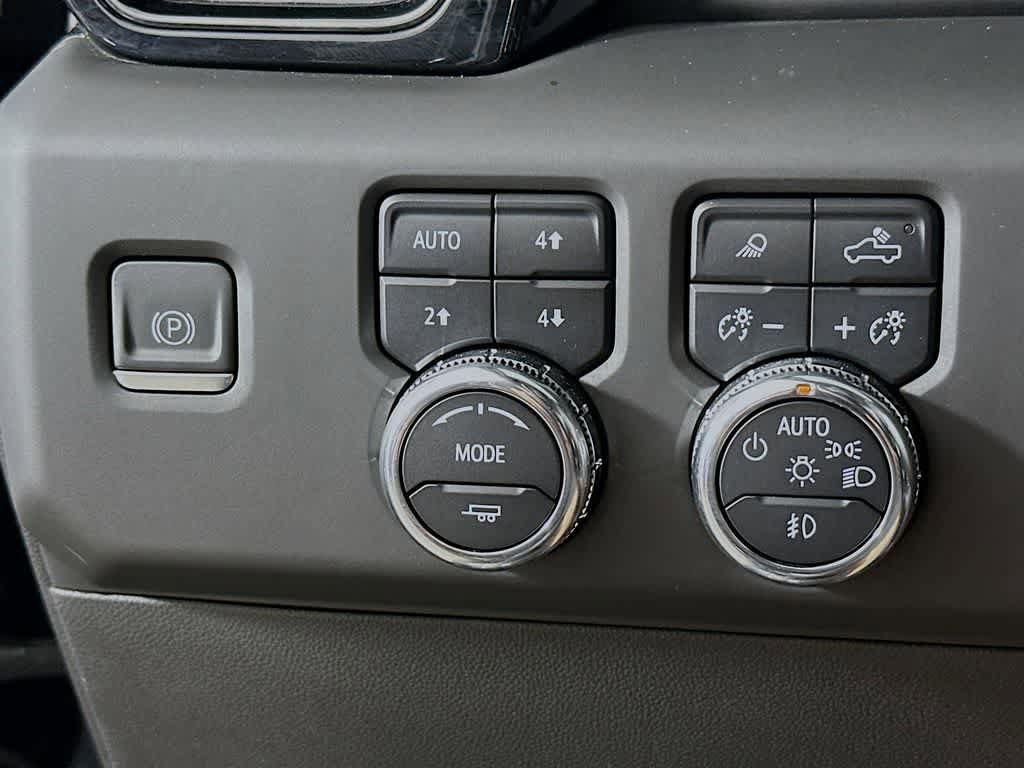 Used 2023 GMC Sierra 1500 AT4 w/ AT4 Premium Package AWD/4WD image 27