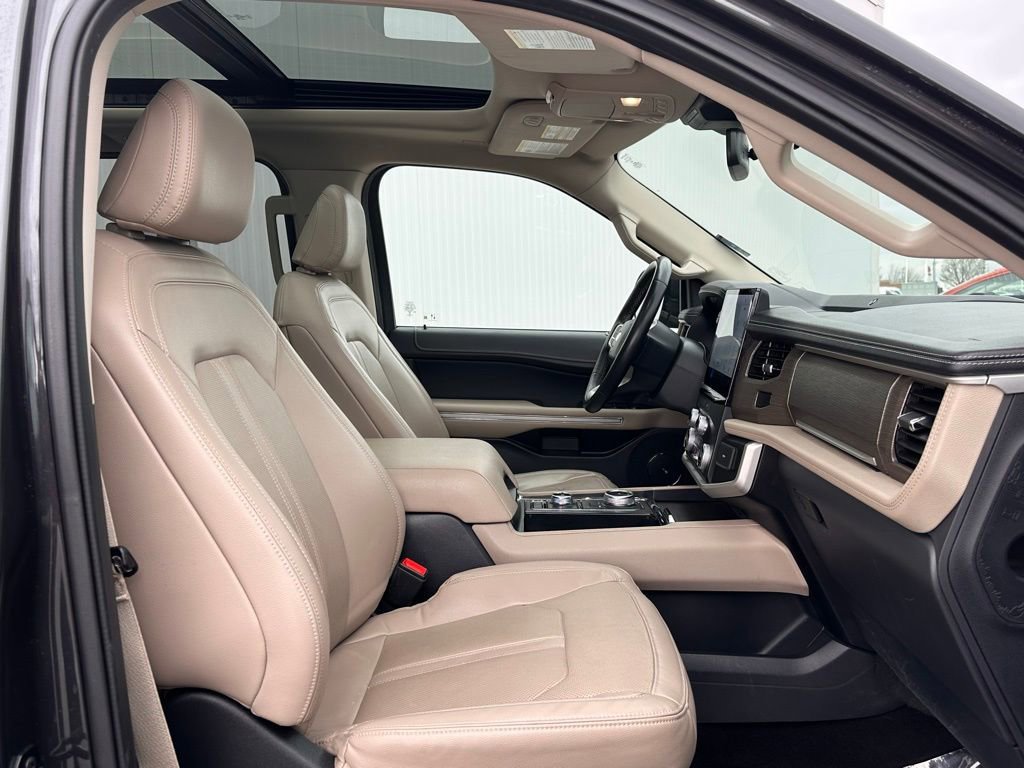 Certified 2023 Ford Expedition Limited image 24
