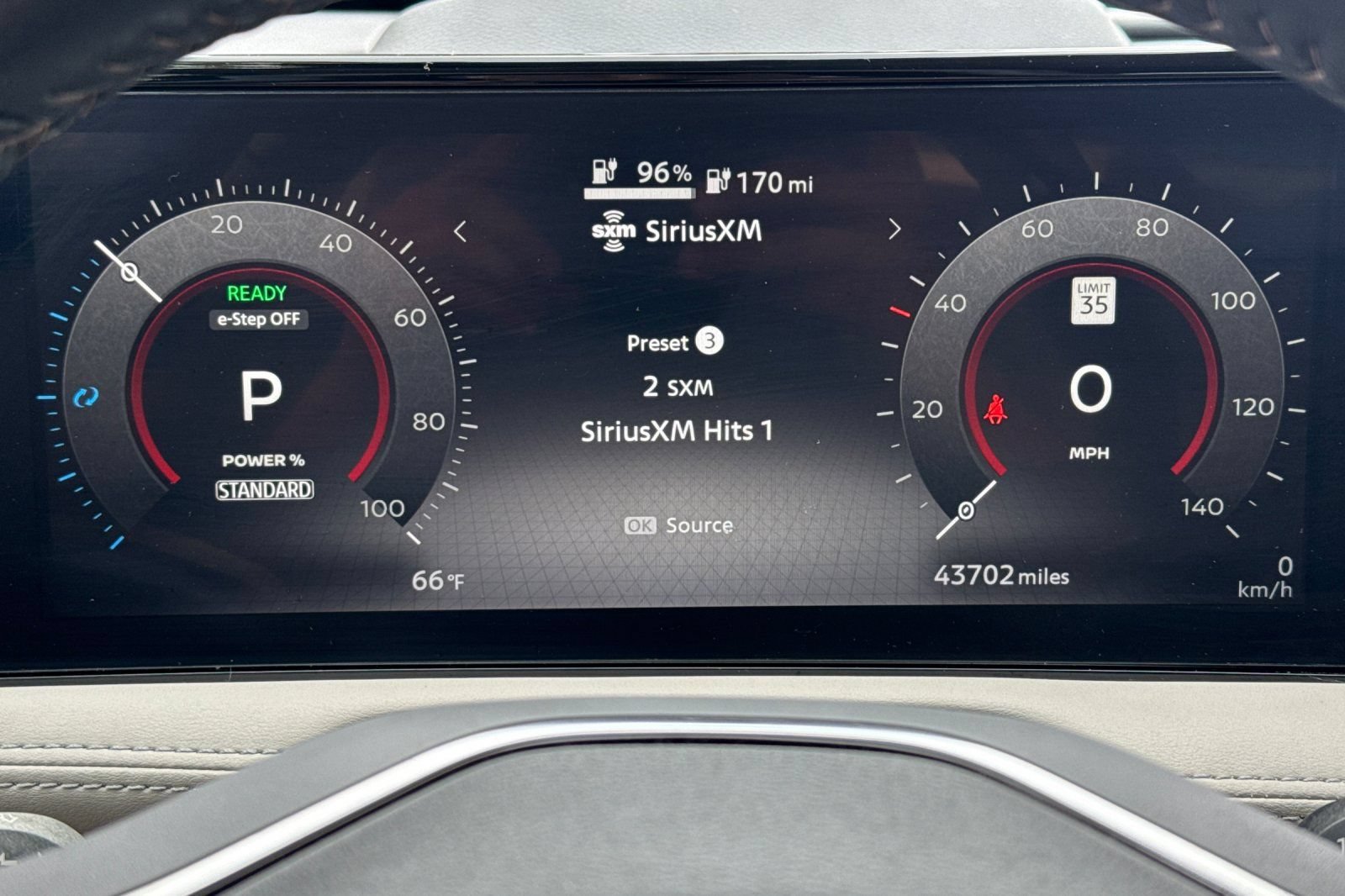 Used 2023 Nissan Ariya FWD image 26
