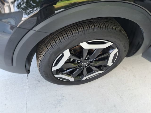 Used 2025 Kia Telluride S image 28