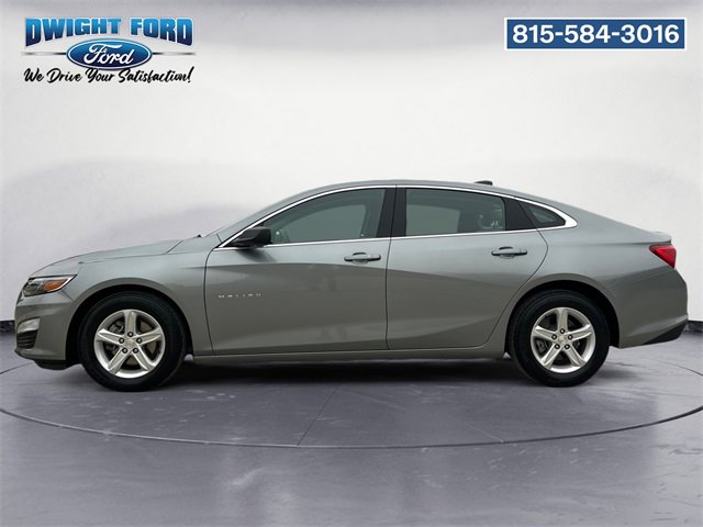 Used 2023 Chevrolet Malibu LS image 2