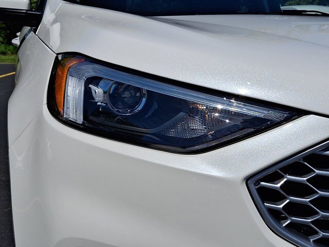 Certified 2024 Ford Edge SEL w/ Convenience Package AWD/4WD image 9