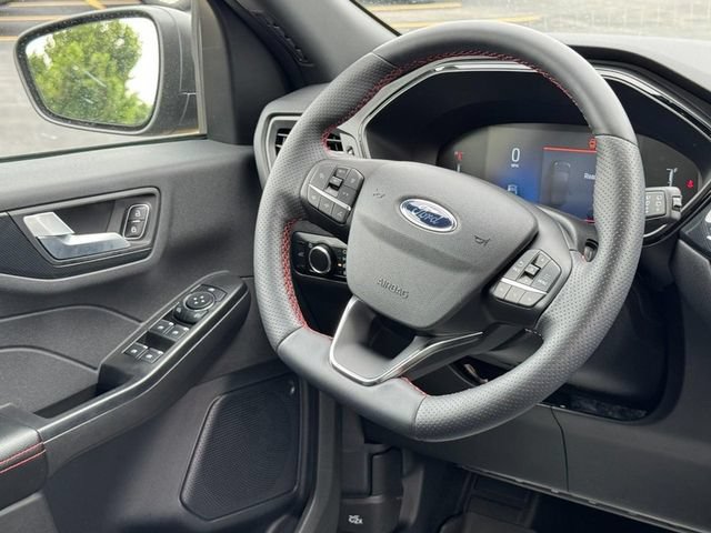 Certified 2024 Ford Escape ST-Line w/ Tech Pack #1 AWD/4WD image 12